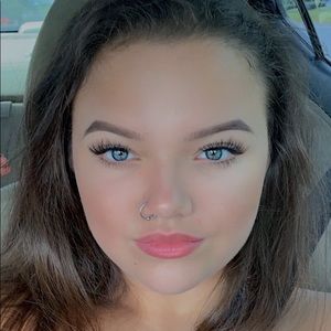 Meet your Posher, Ayslyn